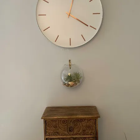 Amazing 1 Bedroom House Near Fishponds Apartment *
