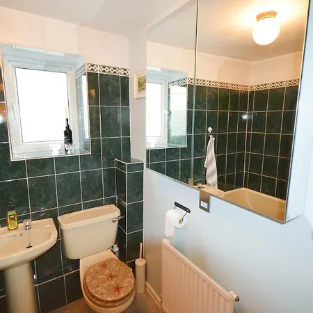 Amazing 1 Bedroom House Near Fishponds * Bristol