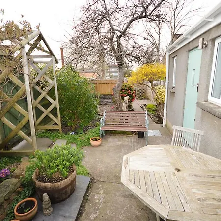 Amazing 1 Bedroom House Near Fishponds 公寓 *